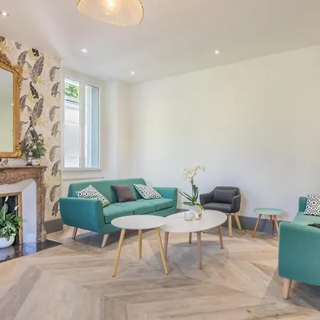 Le Clos Grillet Nocleg ze śniadaniem La Chambre