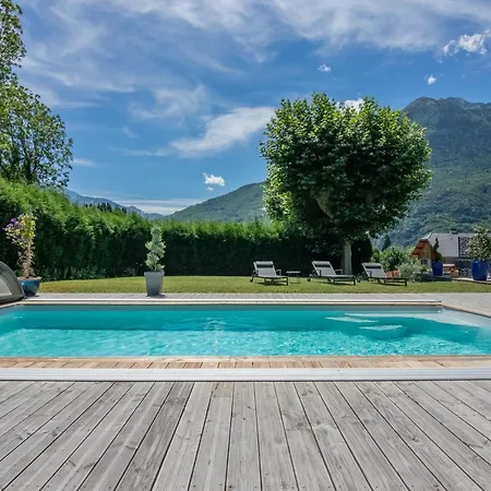 Le Clos Grillet 4*
